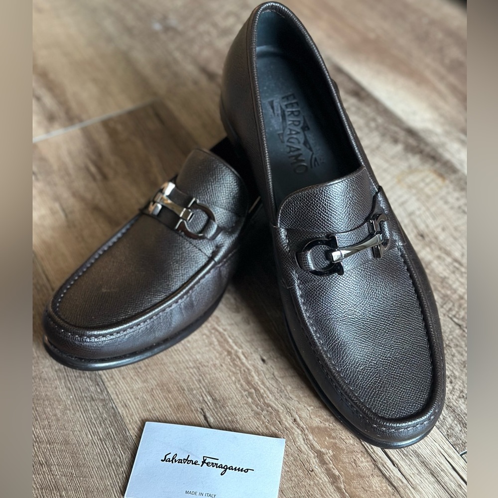Salvatore Ferragamo Men’s shoes Size 11.